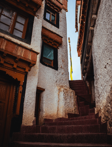 Narrow alley townhouse